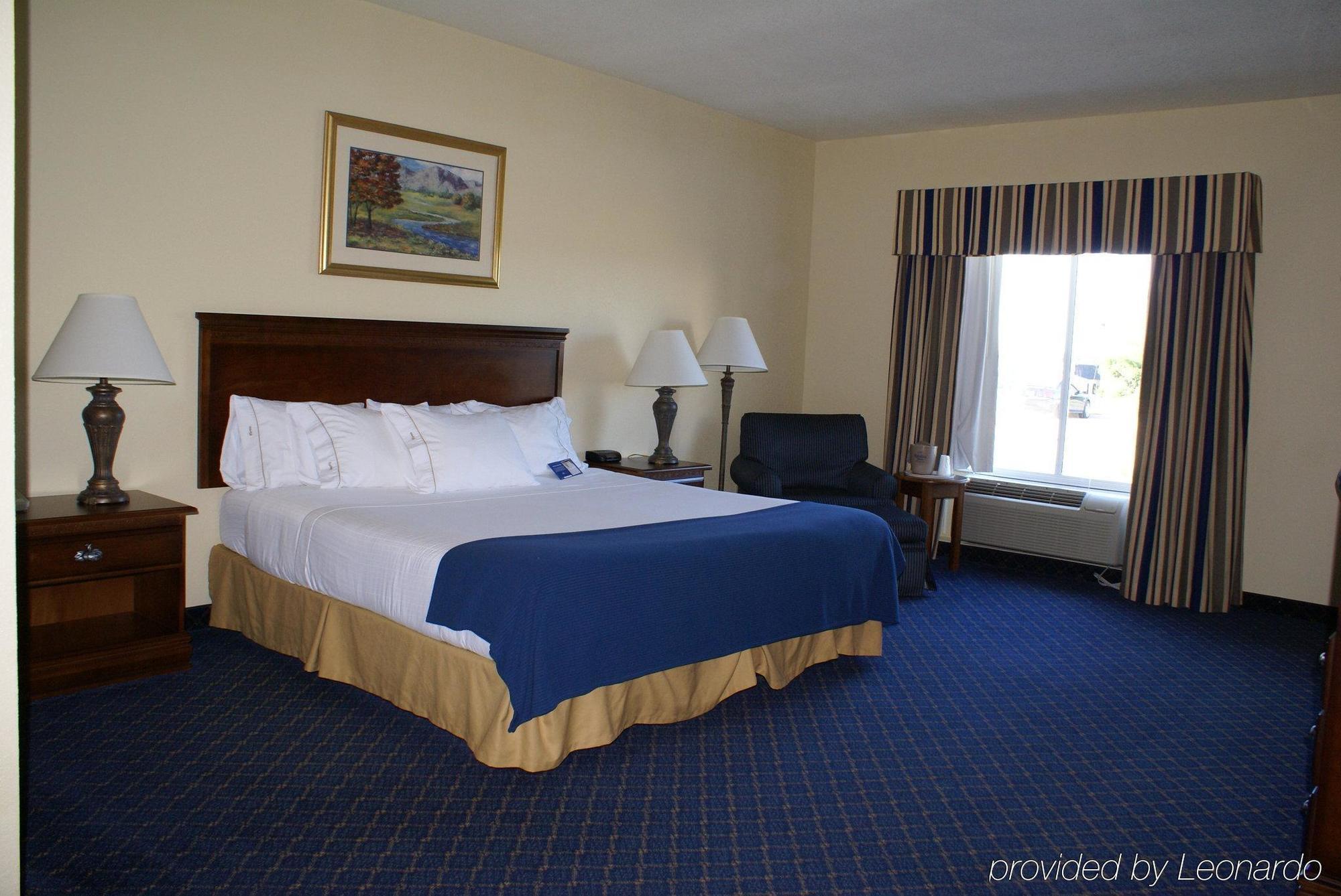 Holiday Inn Express Hotels & Suites Mountain Home By Ihg Værelse billede