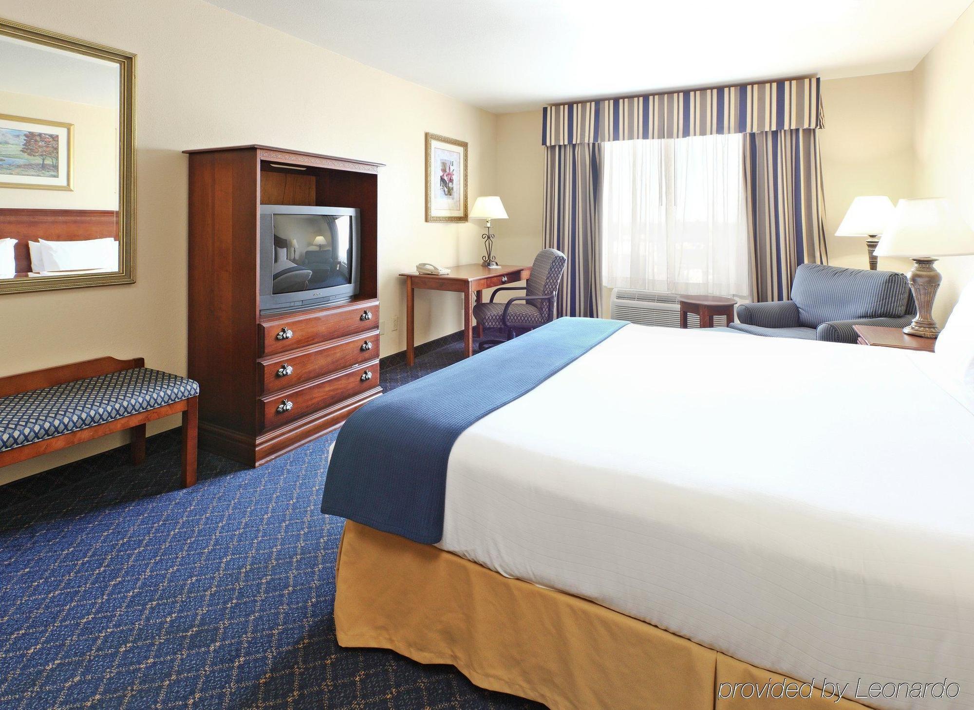 Holiday Inn Express Hotels & Suites Mountain Home By Ihg Værelse billede